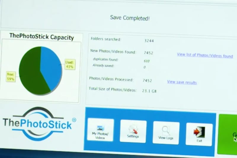 Screenshot showing PhotoStick Omni automatically finding hidden or duplicate photos for backup